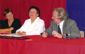 La secrétaire Chantal - La Présidente Marie-Claude et le Président du Stade Omnisport Jean-Jacques PETIT